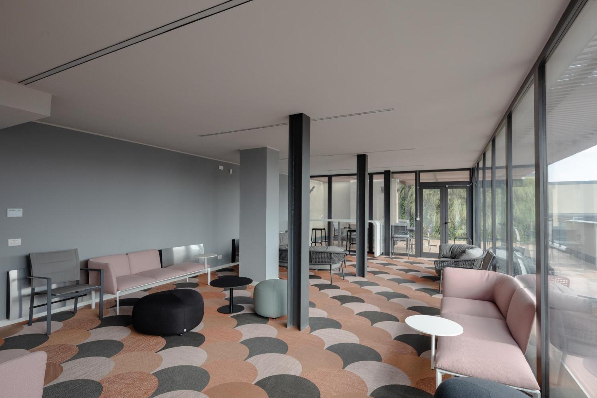 Corte Trastevere Giallo Coworking, Rooftop&fitness *